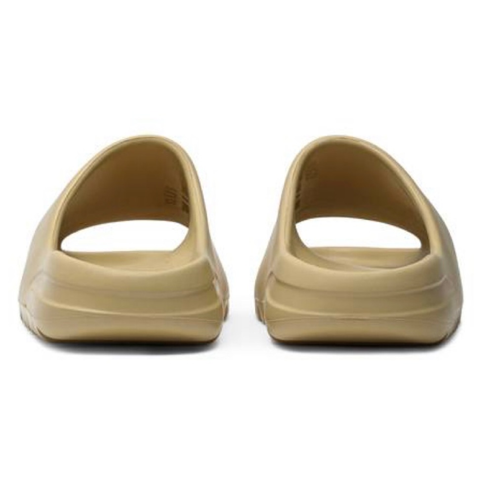 New Yeezy x adidas Slides Desert Sand. Size 9M - Picture 7 of 8
